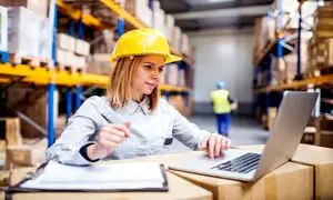 آیا فروشگاه‌ ها نیاز به نرم ‌افزار انبارداری دارند؟