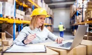 آیا فروشگاه‌ ها نیاز به نرم ‌افزار انبارداری دارند؟