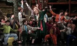 الگادو از نمایش «الیور توئیست» حمایت می کند