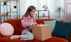 آشنایی کودکان تیپاکس با نحوه ارسال بسته‌ها