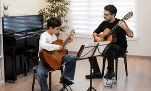 شهریه کلاس ‌های موسیقی در شیراز در سال ۱۴۰۵؛ هزینه یادگیری هر ساز چقدر است؟