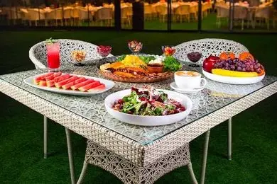 مراسم شب یلدا ۱۴۰۴ در رستوران‌های ارکیده؛ شب دیدار و خاطره