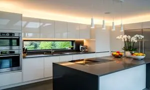 معرفی رنگ بندی های جدید و زیبا کابینت های گلاس