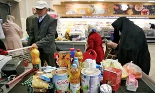 دولت به چه کسانی ماهیانه یک میلیون تومان پرداخت می‌کند؟