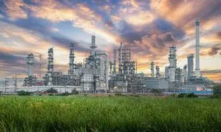 بررسی وضعیت پتروشیمی‌های متانول‌ساز در گزارش فارابی