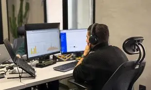 ابرناک به نمایشگاه کار پیوست