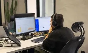 ابرناک به نمایشگاه کار پیوست