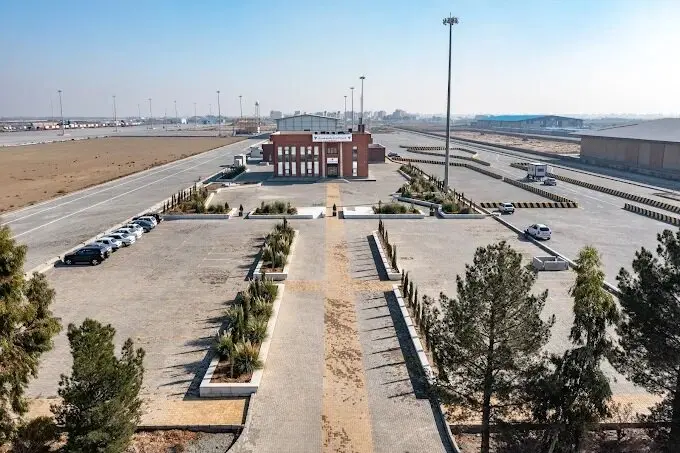 آپرین، نخستین بندر خشک واقعی ایران 