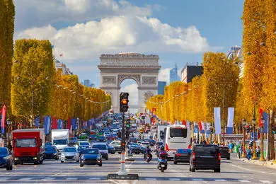 چگونه بهترین زمان برای سفر به پاریس را انتخاب کنیم؟