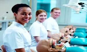 از تحصیل دندانپزشکی در روسیه چه می‌دانید؟