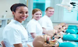 از تحصیل دندانپزشکی در روسیه چه می‌دانید؟