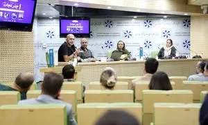 نشست کتاب «نقشه پرواز کسب‌وکارهای کوچک» با حضور کارآفرینان