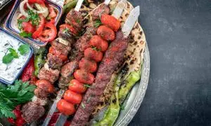 معرفی بهترین کبابی نزدیک حرم / با کیفیت و قیمت مناسب 