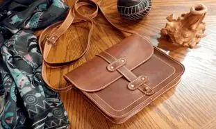 راهنمای انتخاب کیف چرم مردانه؛ چه نکاتی را هنگام خرید بدانیم؟