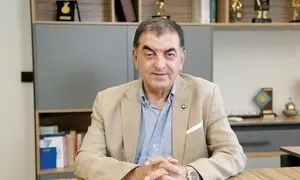 همه تخم‌مرغ‌ها در یک سبد