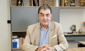 همه تخم‌مرغ‌ها در یک سبد