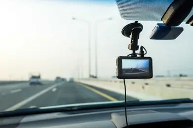 چرا داشتن دوربین ثبت وقایع برای هر راننده ‌ای ضروری است؟