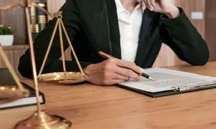 بهترین وکیل تخلفات رانندگی در مشهد/ از تصادفات تا سوانح 