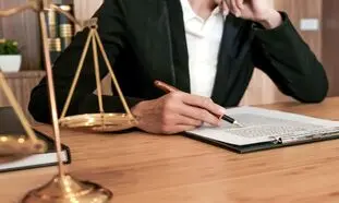 بهترین وکیل تخلفات رانندگی در مشهد/ از تصادفات تا سوانح 
