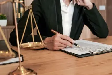 بهترین وکیل تخلفات رانندگی در مشهد/ از تصادفات تا سوانح 