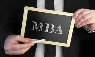 MBA چیست؟ معرفی دوره، کاربردها و مزایای آن برای مدیران