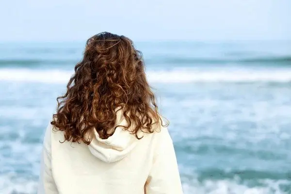 برای درمان موهای آسیب دیده این 9 راهکار را جدی بگیرید!