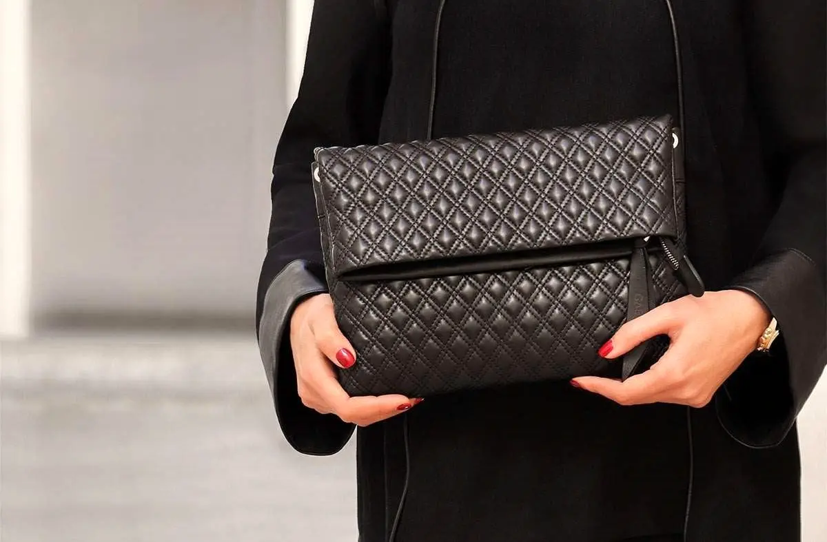 ۳ کیف چرم زنانه از پرسیس که همه جا همراه شما خواهد بود