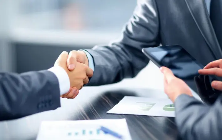 شرایط دریافت وام 5 میلیارد تومانی بانک گردشگری مختص کارگزاری ها