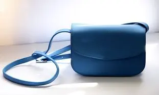 نوسازی کیف‌ های چرم از کارافتاده برای استفاده افراد کم برخوردار