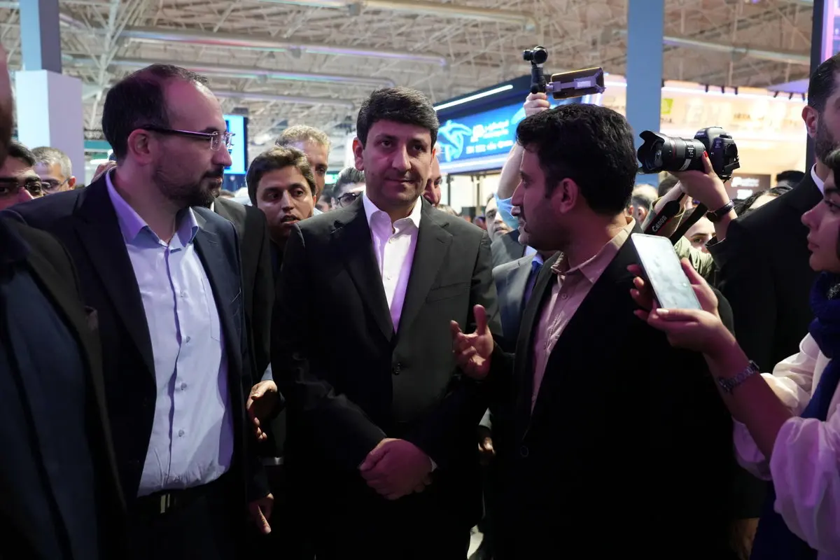 رایتل با 5G و فیبر نوری؛ پیشگام نوآوری در ارتباطات ایران 