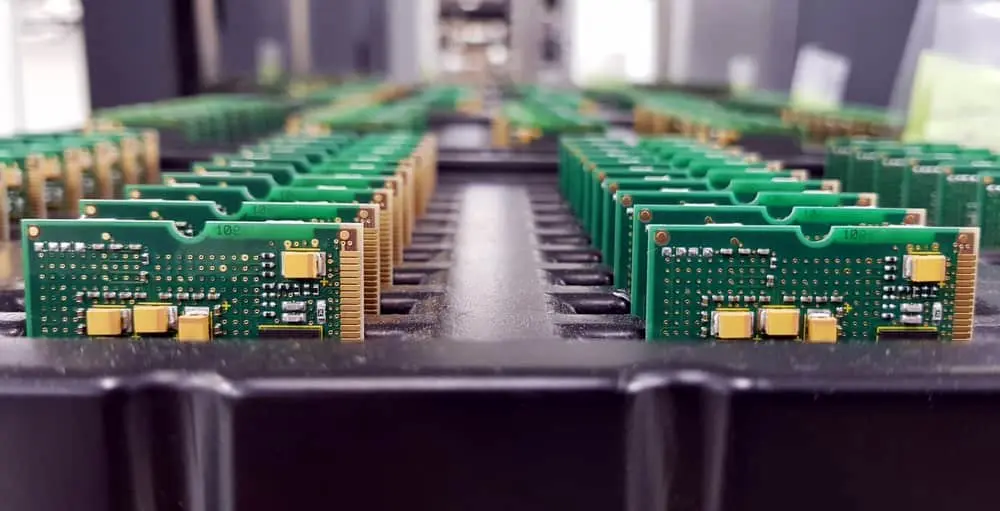 همه فرایندهای برد الکترونیک زیر یک سقف جهانی 