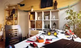 راهنمای کامل انتخاب منبع تغذیه آزمایشگاهی متغیر: انواع، کاربردها و نکات خرید