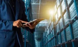 سه ویژگی یک نرم‌افزار انبارداری جامع برای شرکت‌ها