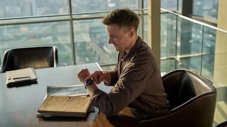 ساعت هوشمند یا مچ بند سلامتی، کدام برای ما مناسب تر است؟