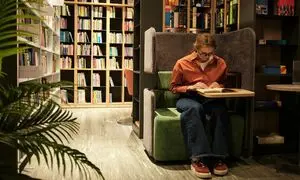 کتابفروشی‌ها چگونه به پاتوق فرهنگی تبدیل شدند؟