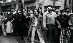 10 کتاب خواندنی درباره انقلاب 57