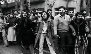 10 کتاب خواندنی درباره انقلاب 57
