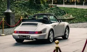 پورشه 911 مارادونا چند فروش می رود؟