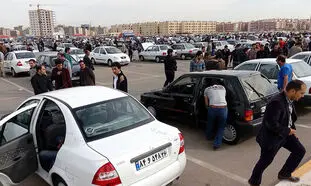 بیمه شخص ثالث بازار خودروهای کارکرده را شوکه کرد