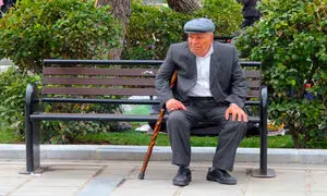 بازنشستگان تامین اجتماعی هدیه آخر سال می‌گیرند؟