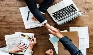 همه آنچه می‌خواهید درباره بیمه سینا بدانید