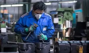 حقوق کارگران‌‌ در‌ سال ۱۴۰۰ و باور غلط‌انداز افزایش مزد به ۴/۲ میلیون