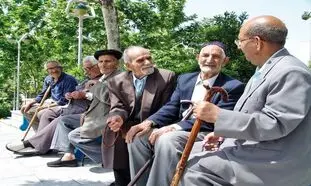 حداقل حقوق بازنشستگان در سال ۱۴۰۰ ، ۴ میلیون و ۲۰۰ هزار تومان