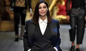 مونیکا بلوچی در 56  سالگی صنعت مد را غافلگیر کرد