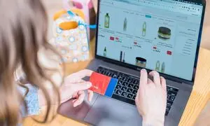 با مجموعه سپارکس و خدماتش آشنا شوید