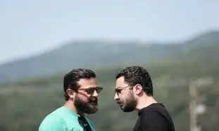 نوید محمدزاده و‌ هومن سیدی چقدر دستمزد می‌گیرند؟