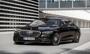 لوکس‎‌ترین بنز کلاس S مدل 2021 در خیابان‌های تهران(عکس)