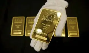 کاهشی شدن قیمت طلا در آخرین روز هفته