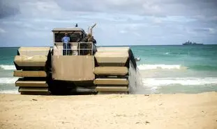 رونمایی از جدیدترین تانک دریایی ارتش آمریکا (ویدیو)