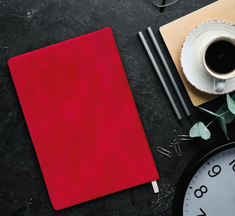 سررسید اروپایی یا وزیری؟ مقایسه کیفیت و ست مدیریتی مناسب برای هرکدام